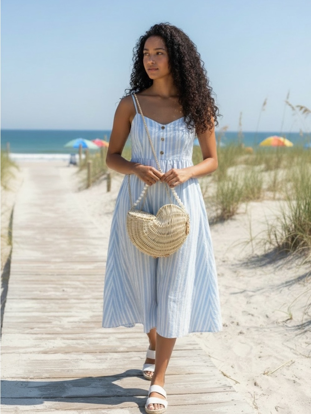 Woven crescent bag with pearl handle & gold chain